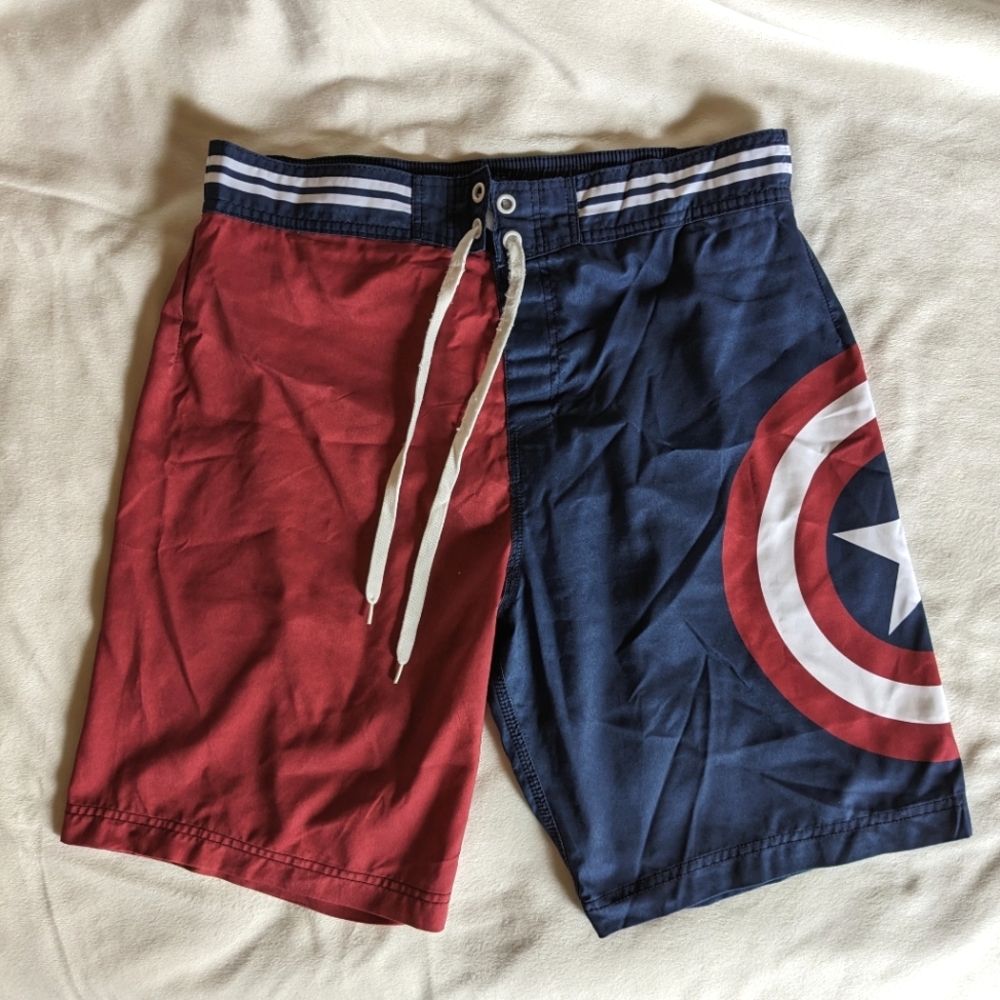 Marvel Captain America Board Shorts Swim Trunks Men's Large